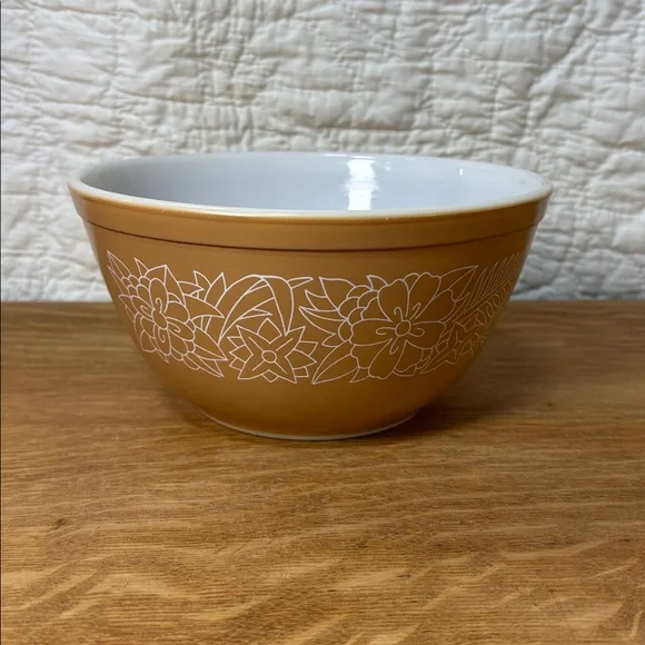 Vintage Pyrex Light Brown Woodland Pattern Mixing Bowl 402 1.5 Liter - Picture 1 of 6